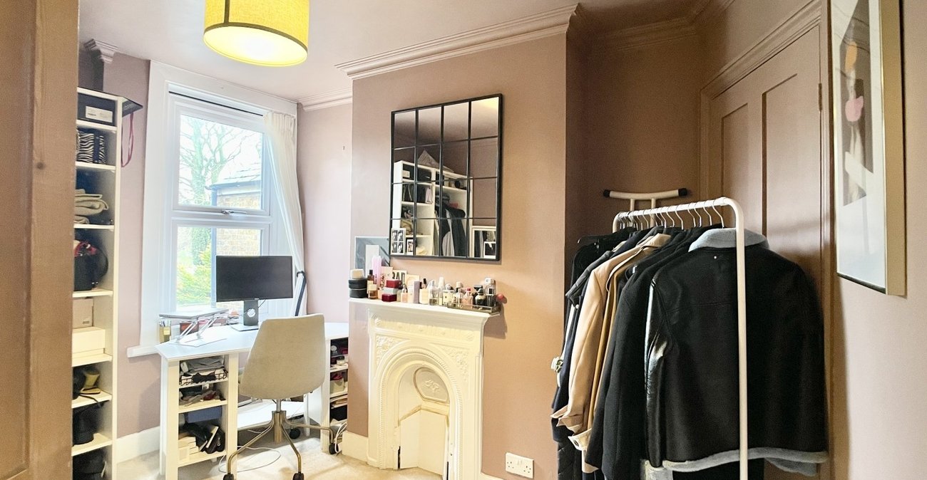 2 bedroom house for sale in Dartford | Robinson Jackson