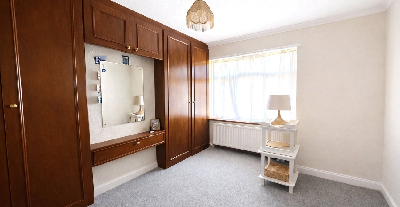 3 bedroom house for sale in Bromley | Robinson Jackson