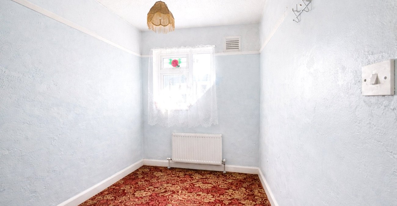 3 bedroom house for sale in Bromley | Robinson Jackson