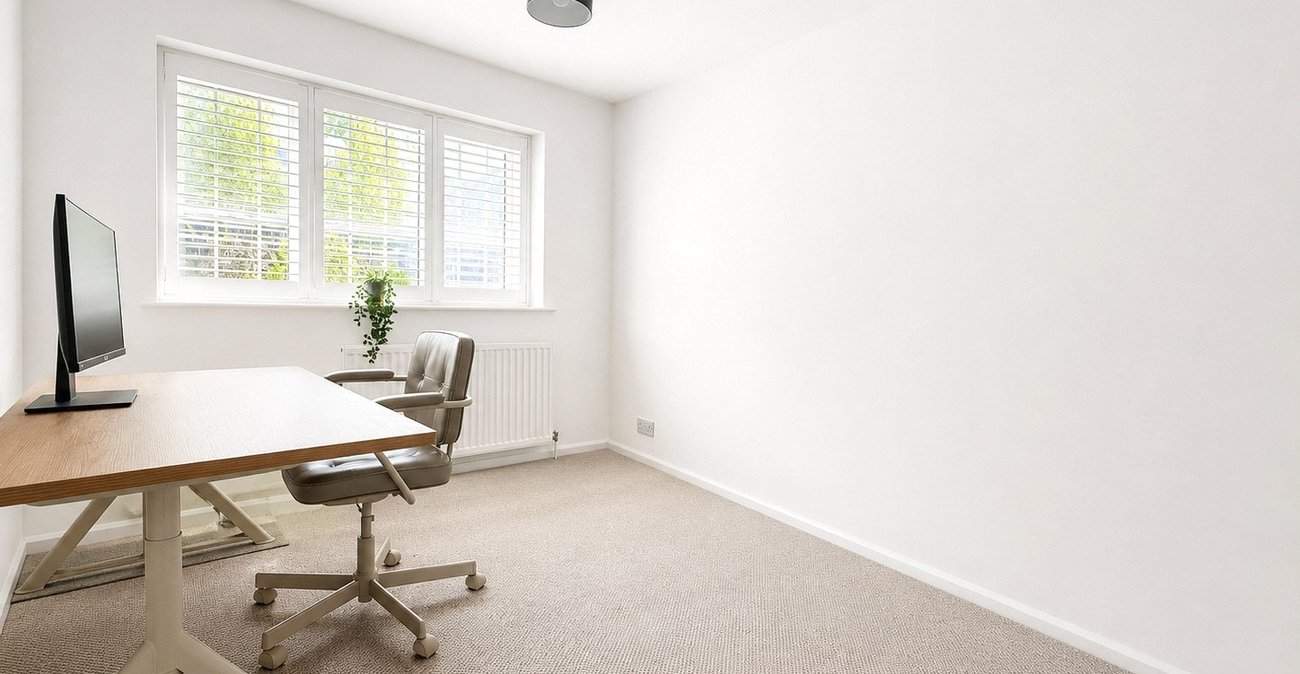 2 bedroom house for sale in London | Robinson Jackson