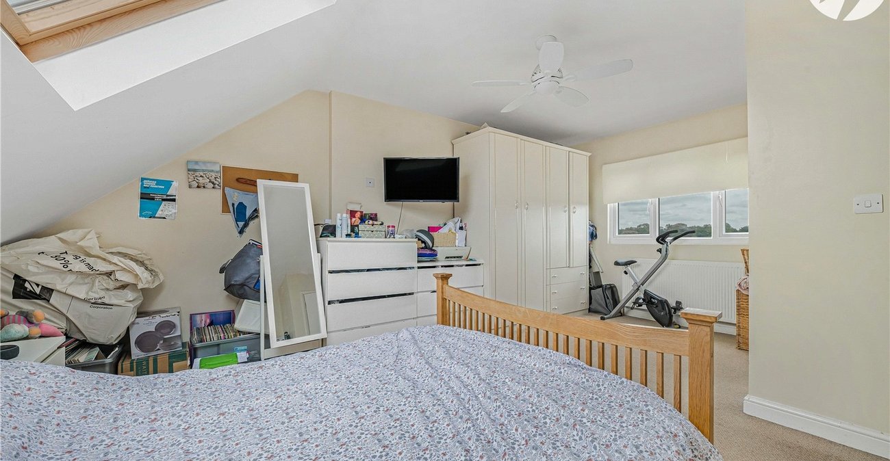 4 bedroom house for sale in Greenhithe | Robinson Jackson