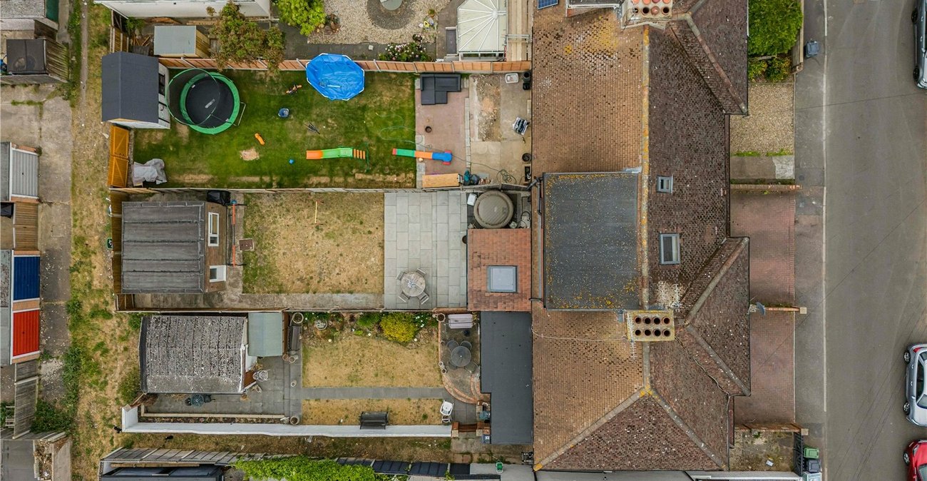 4 bedroom house for sale in Greenhithe | Robinson Jackson