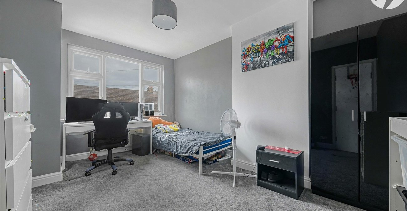 4 bedroom house for sale in Greenhithe | Robinson Jackson