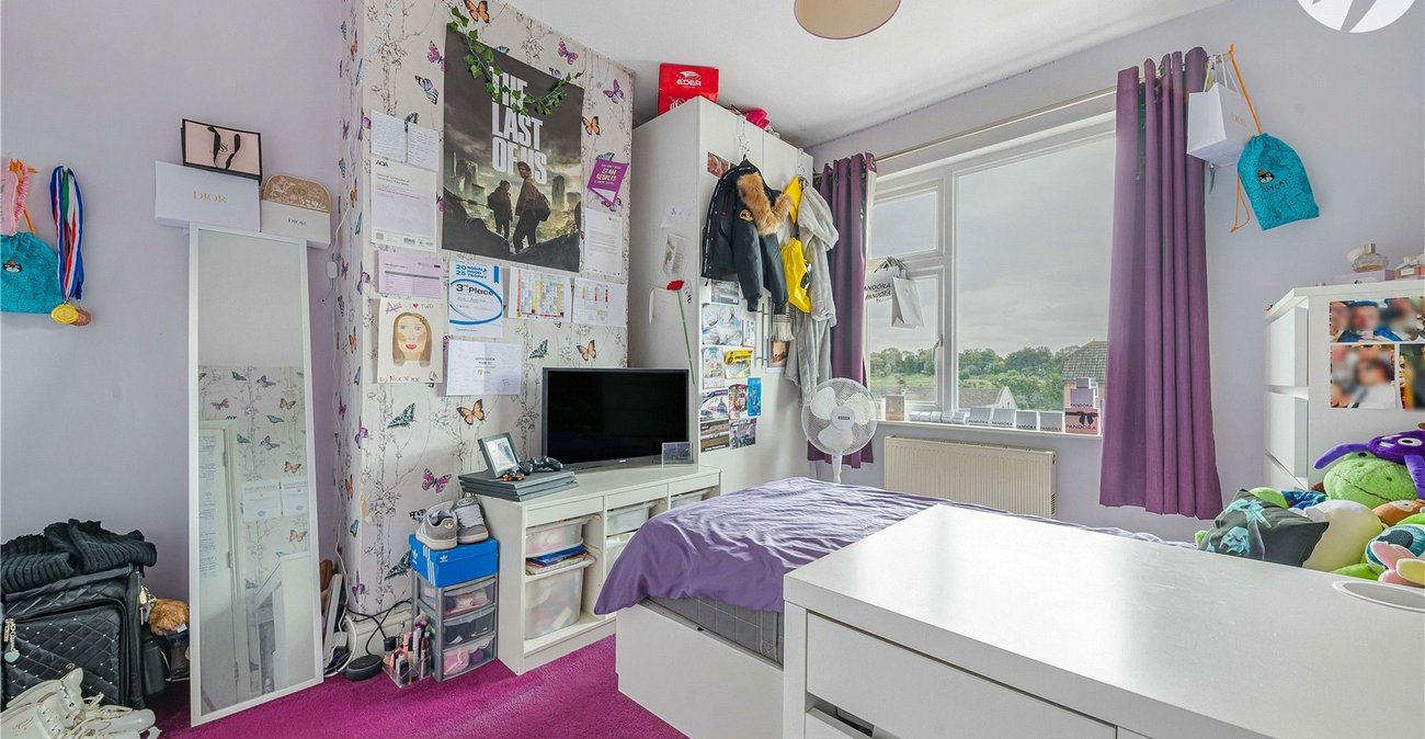 4 bedroom house for sale in Greenhithe | Robinson Jackson