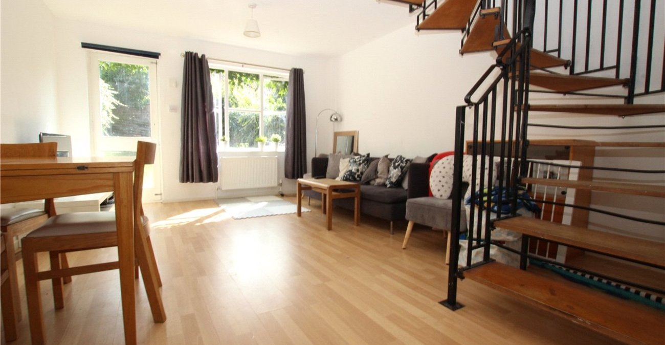 2 bedroom house for sale in St Pauls Cray | Robinson Jackson