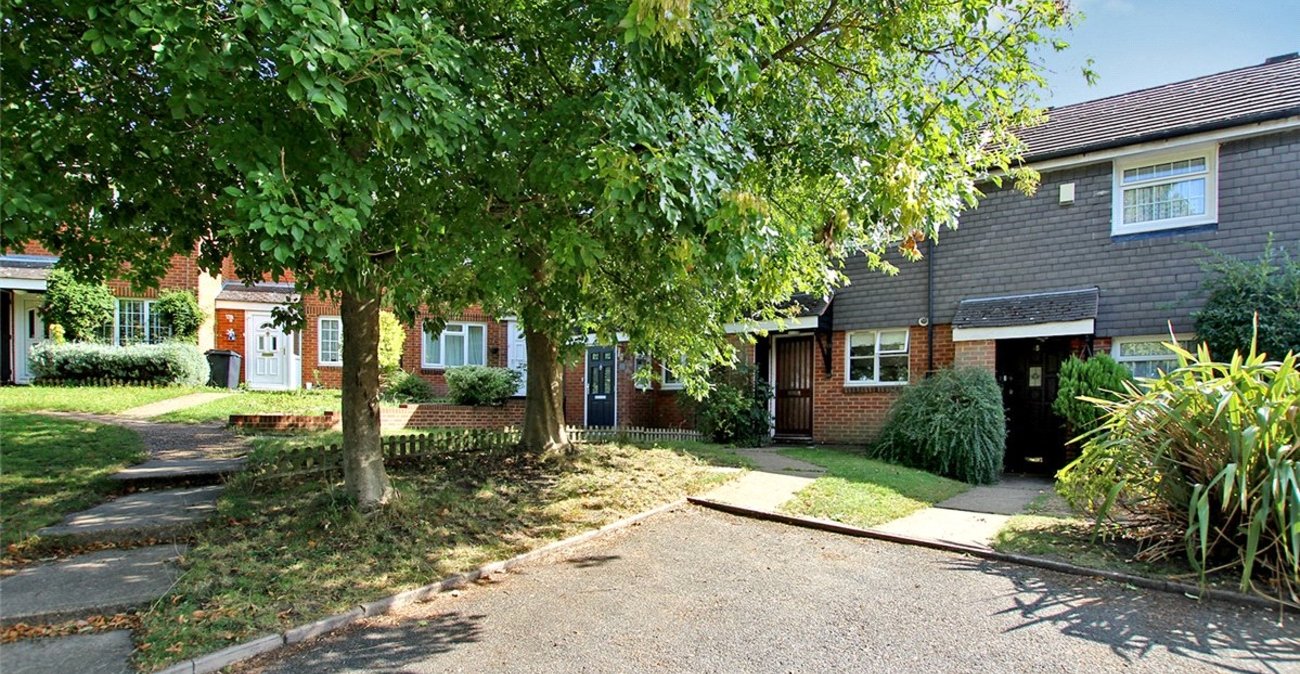 2 bedroom house for sale in St Pauls Cray | Robinson Jackson