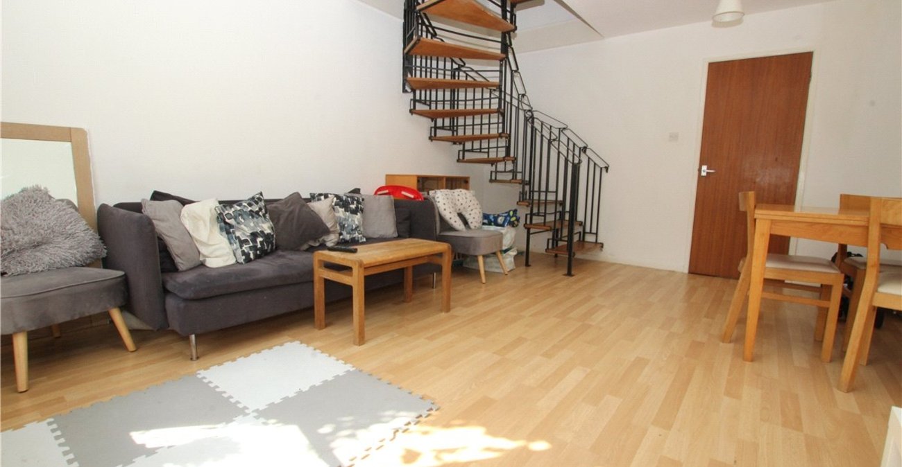 2 bedroom house for sale in St Pauls Cray | Robinson Jackson