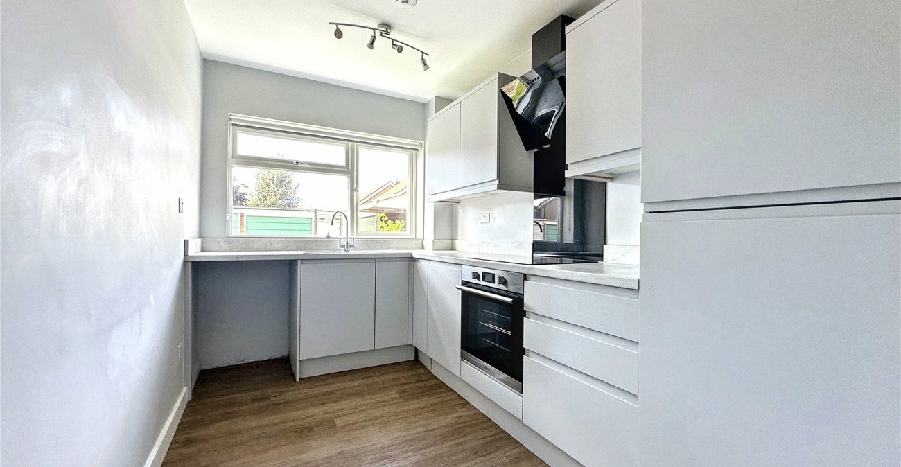 1 bedroom property for sale in Wigmore | Robinson Michael & Jackson