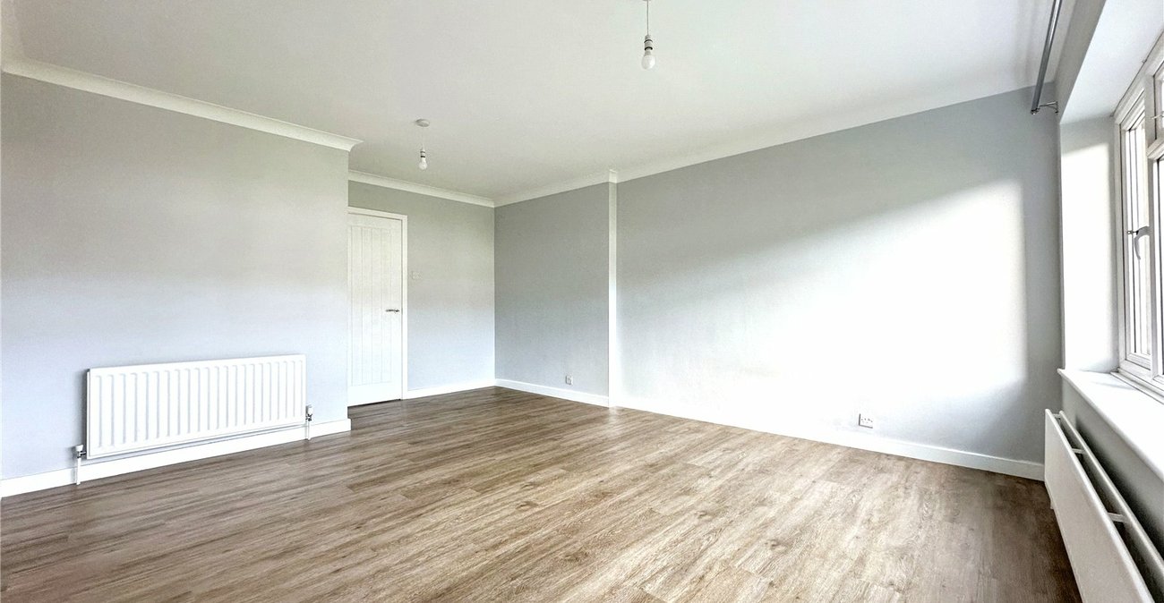 1 bedroom property for sale in Wigmore | Robinson Michael & Jackson