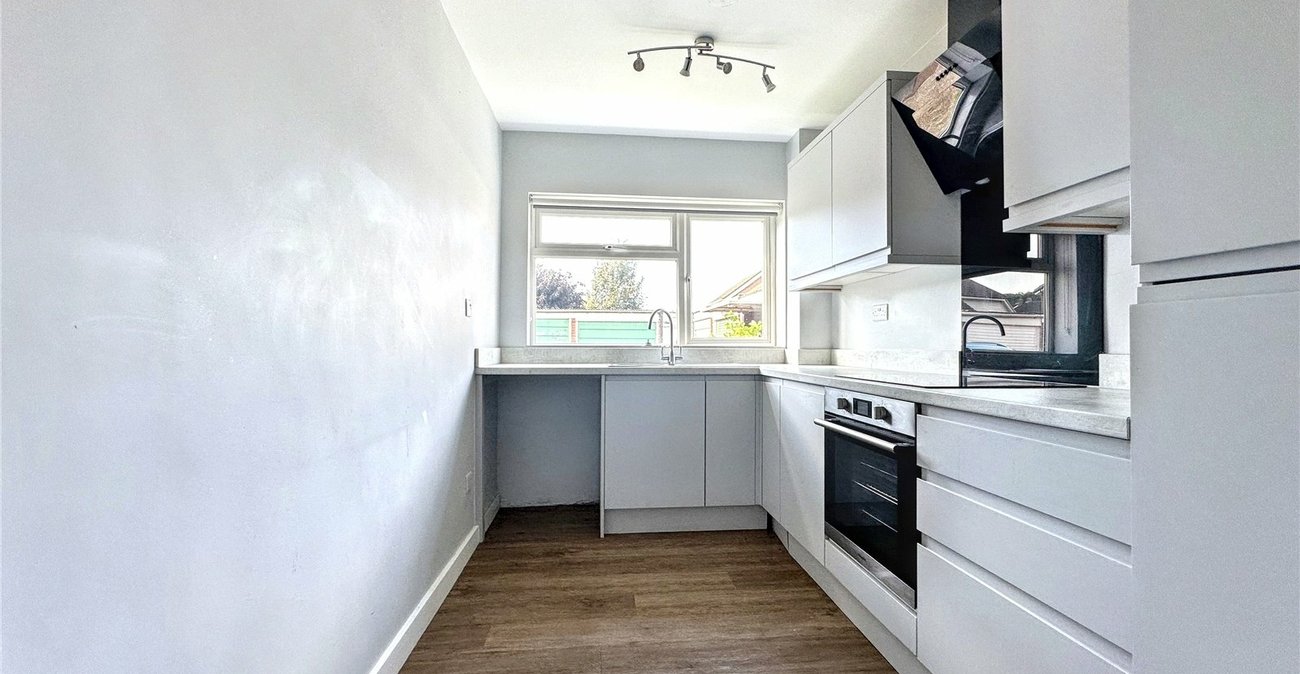 1 bedroom property for sale in Wigmore | Robinson Michael & Jackson