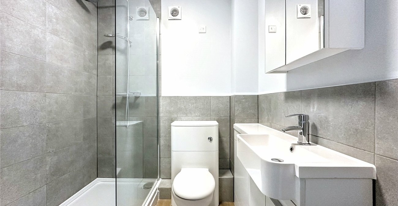 1 bedroom property for sale in Wigmore | Robinson Michael & Jackson