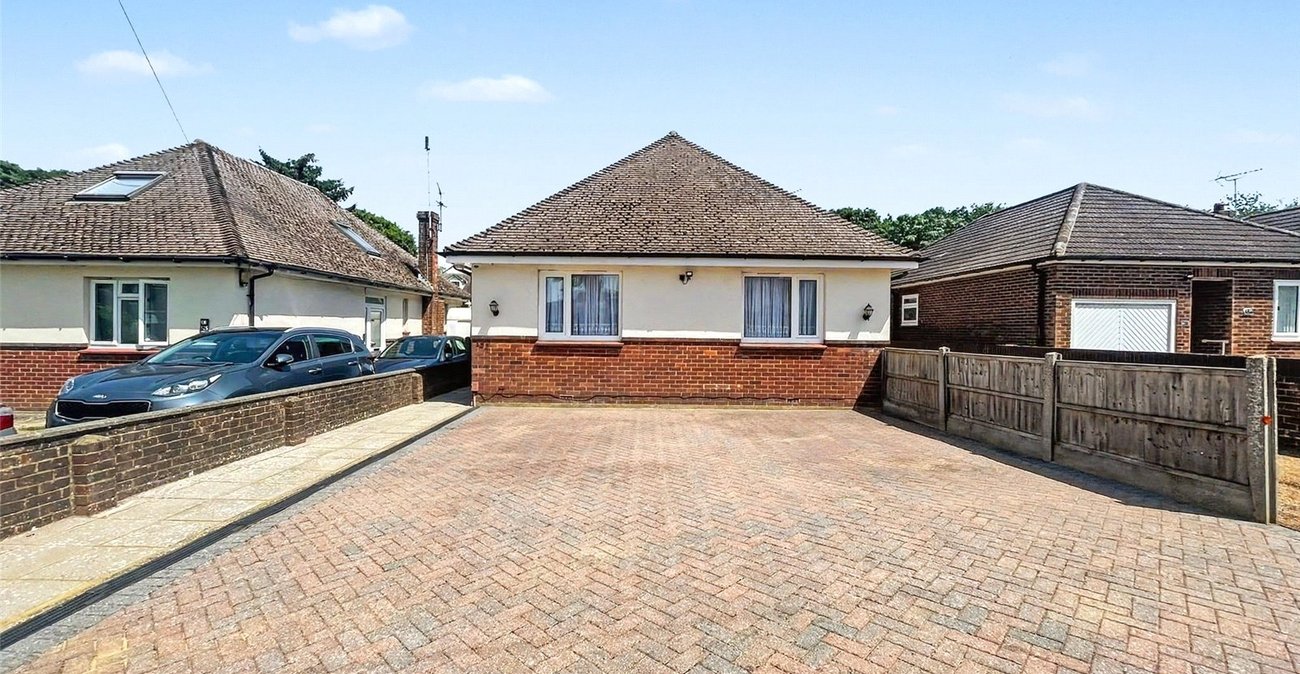 2 bedroom bungalow for sale in Wigmore | Robinson Michael & Jackson