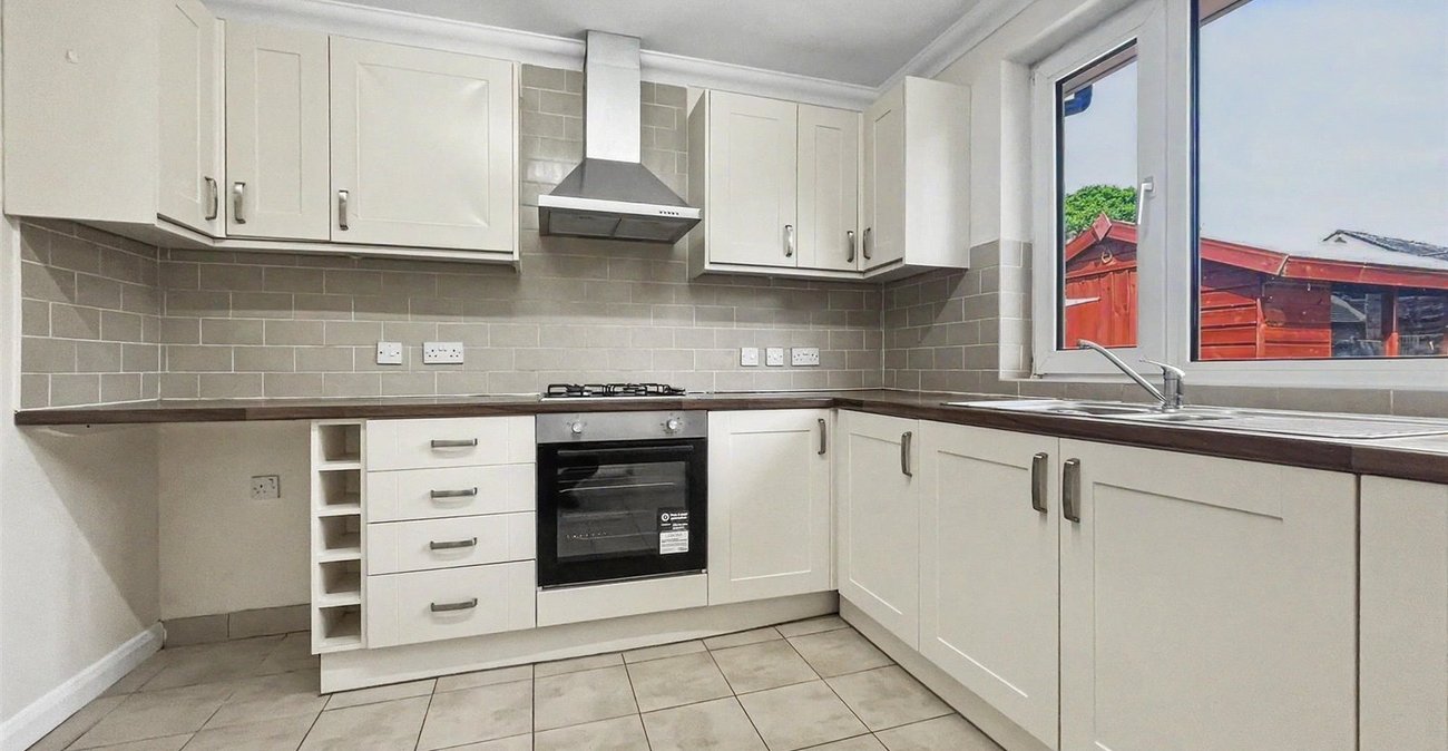 2 bedroom bungalow for sale in Wigmore | Robinson Michael & Jackson