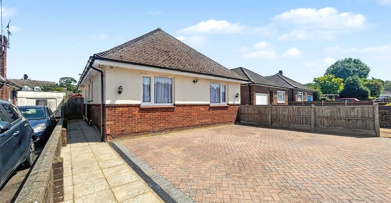 2 bedroom bungalow for sale in Wigmore | Robinson Michael & Jackson