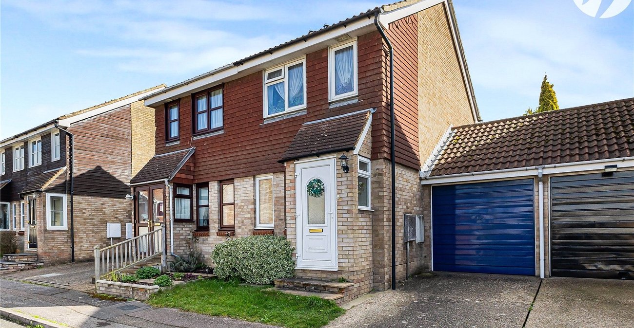 2 bedroom house for sale in Swanley | Robinson Jackson