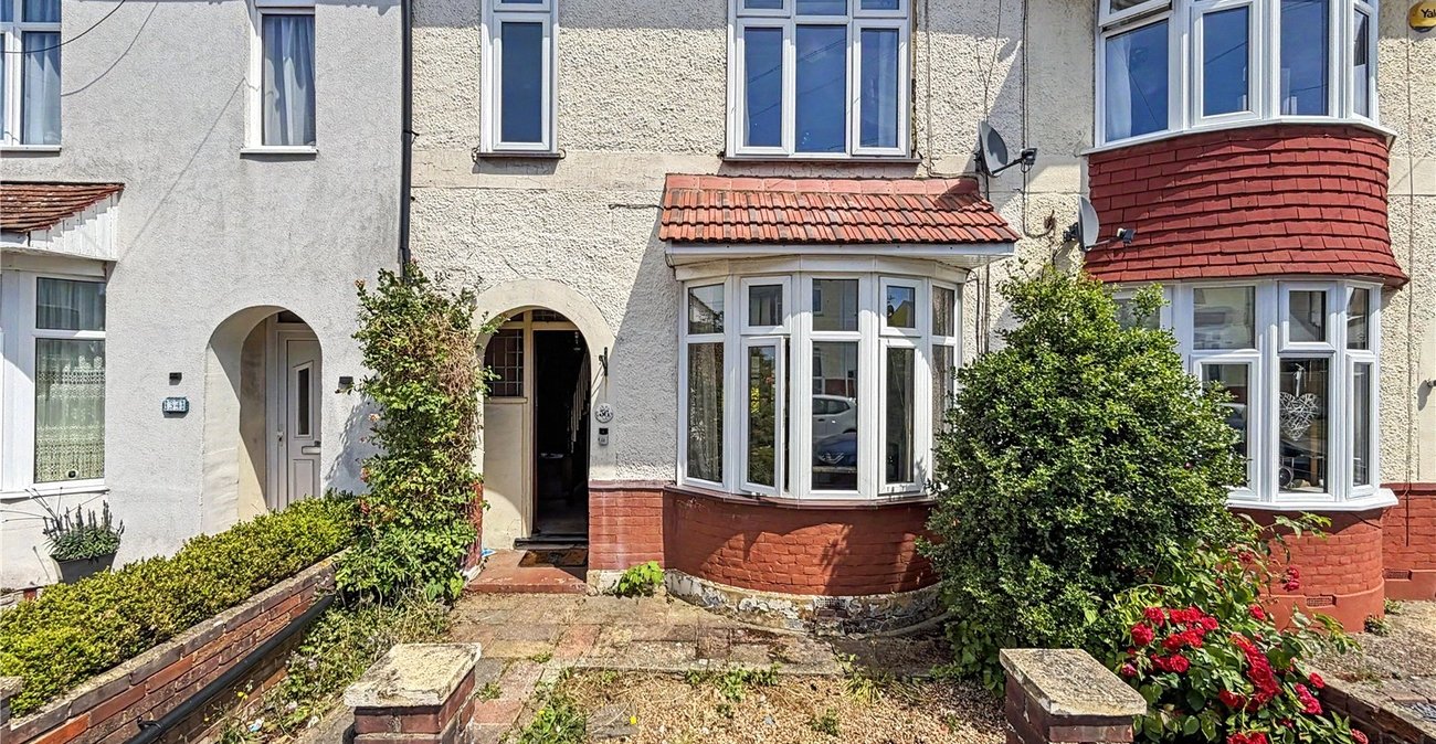 3 bedroom house for sale in Twydall | Robinson Michael & Jackson
