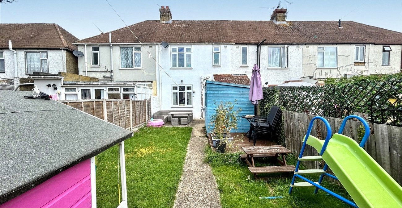 3 bedroom house for sale in Twydall | Robinson Michael & Jackson