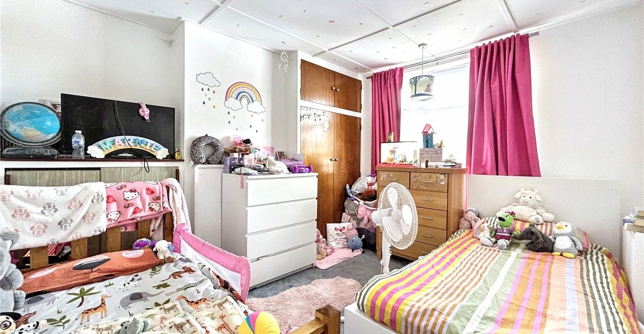 3 bedroom house for sale in Twydall | Robinson Michael & Jackson