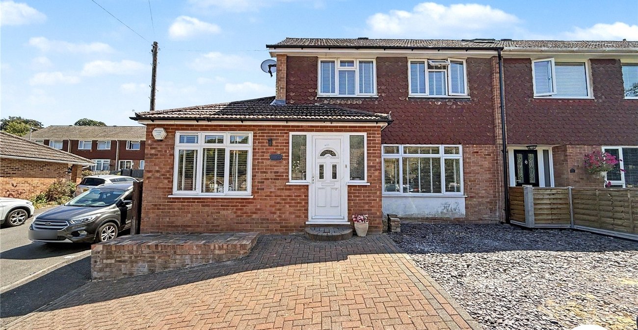 4 bedroom house for sale in Walderslade | Robinson Michael & Jackson