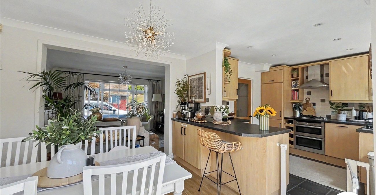 4 bedroom house for sale in Walderslade | Robinson Michael & Jackson