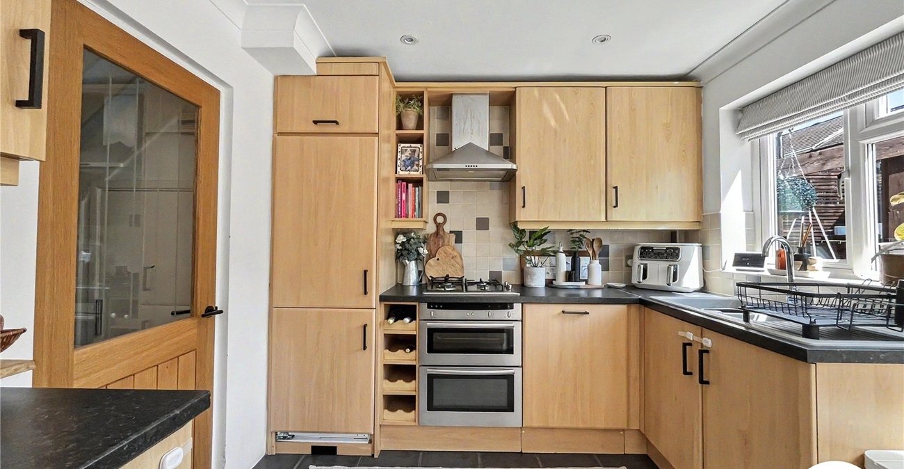 4 bedroom house for sale in Walderslade | Robinson Michael & Jackson