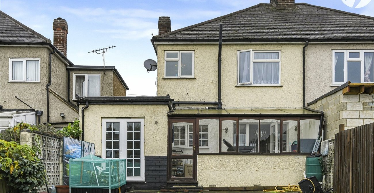 4 bedroom house to rent in Dartford | Robinson Jackson