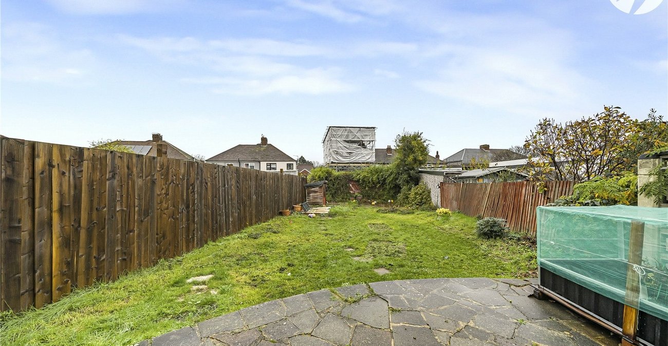 4 bedroom house to rent in Dartford | Robinson Jackson