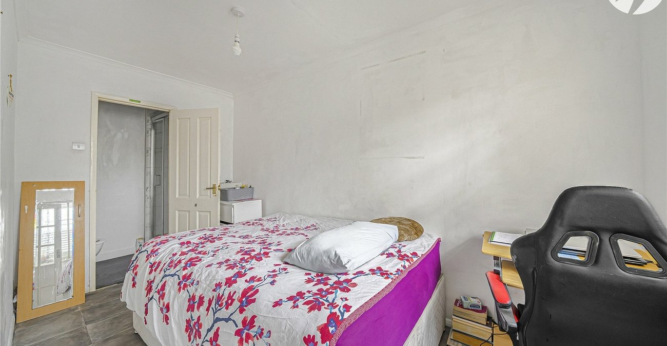 4 bedroom house to rent in Dartford | Robinson Jackson