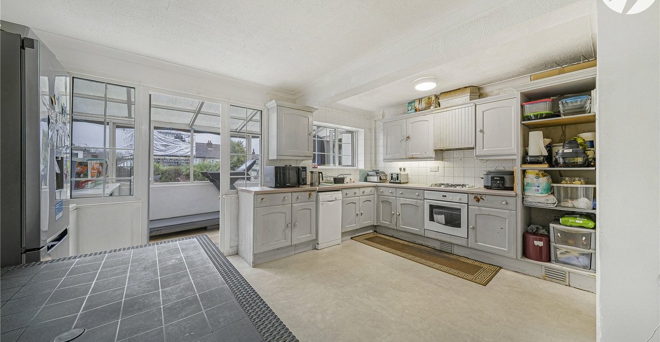 4 bedroom house to rent in Dartford | Robinson Jackson