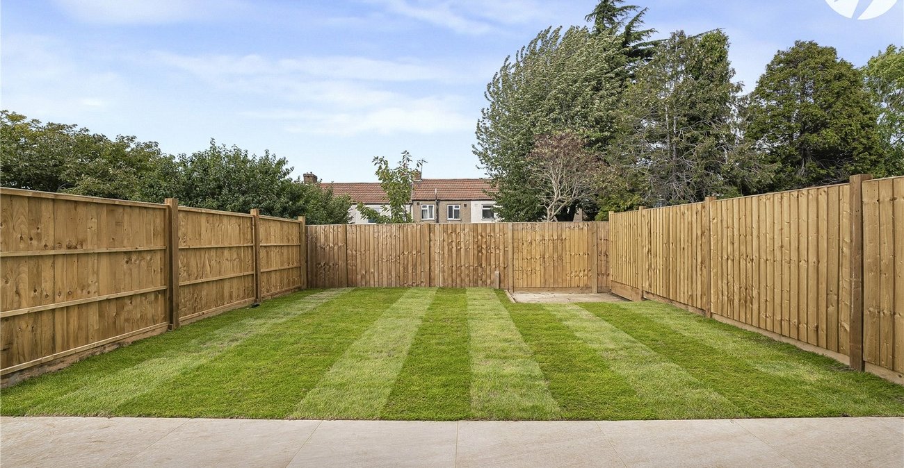 4 bedroom house for sale in Dartford | Robinson Jackson