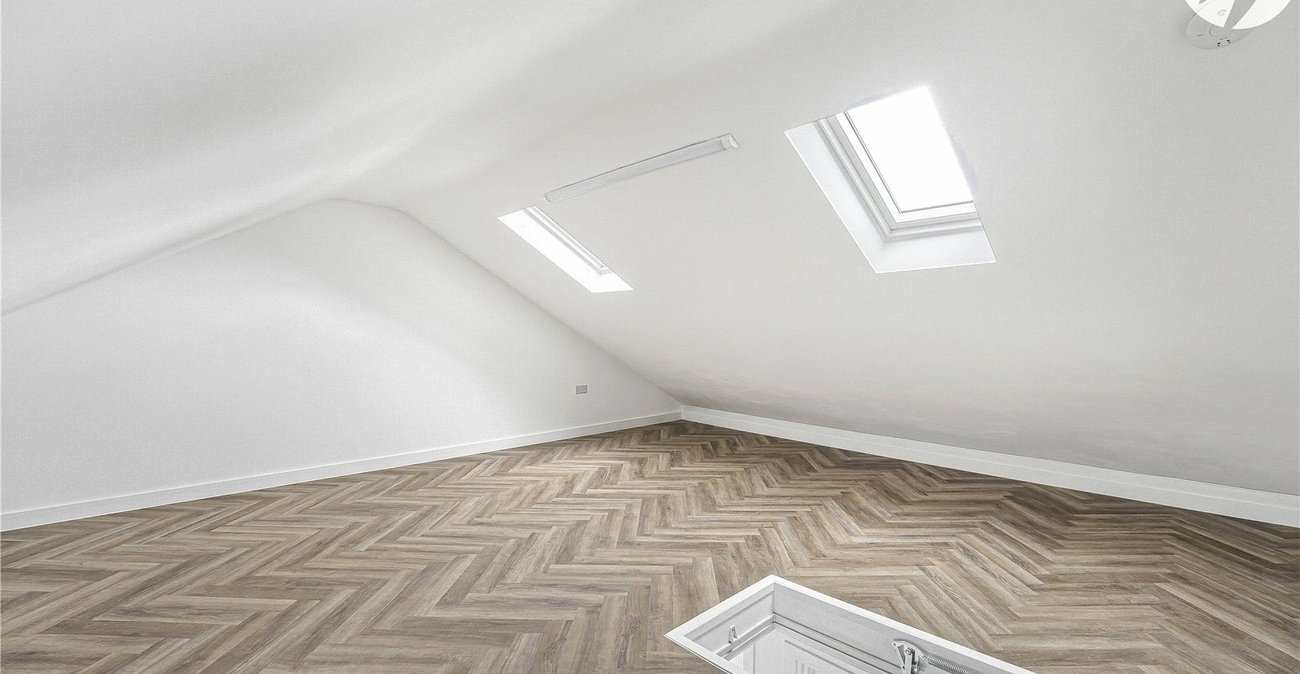 4 bedroom house for sale in Dartford | Robinson Jackson