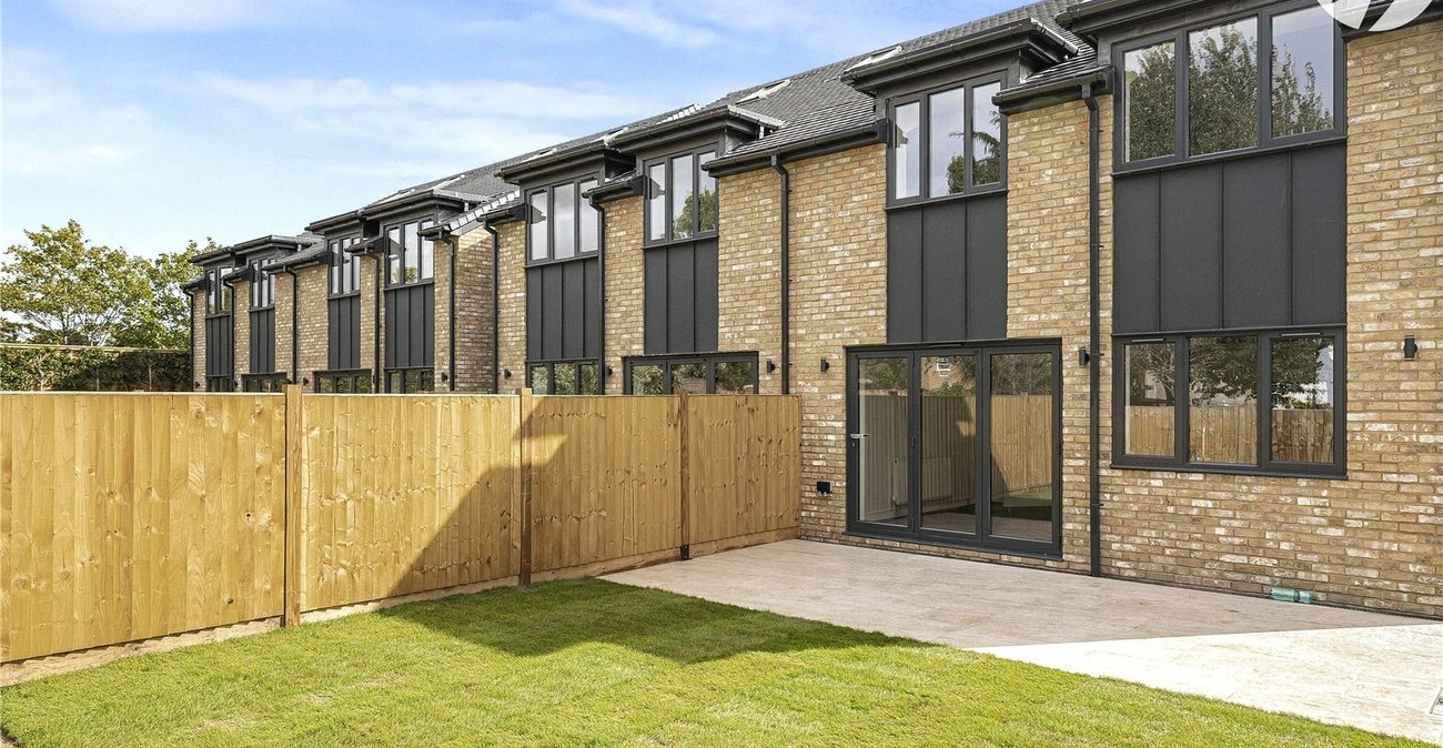 4 bedroom house for sale in Dartford | Robinson Jackson