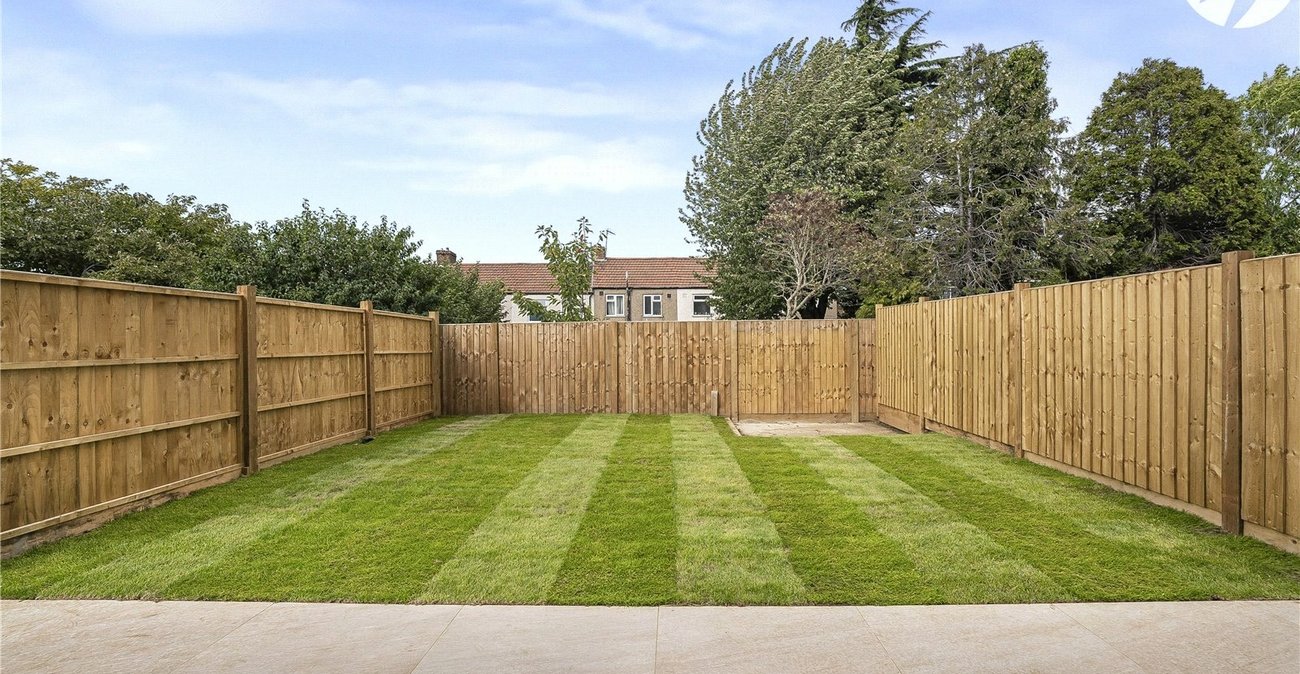 4 bedroom house for sale in Dartford | Robinson Jackson