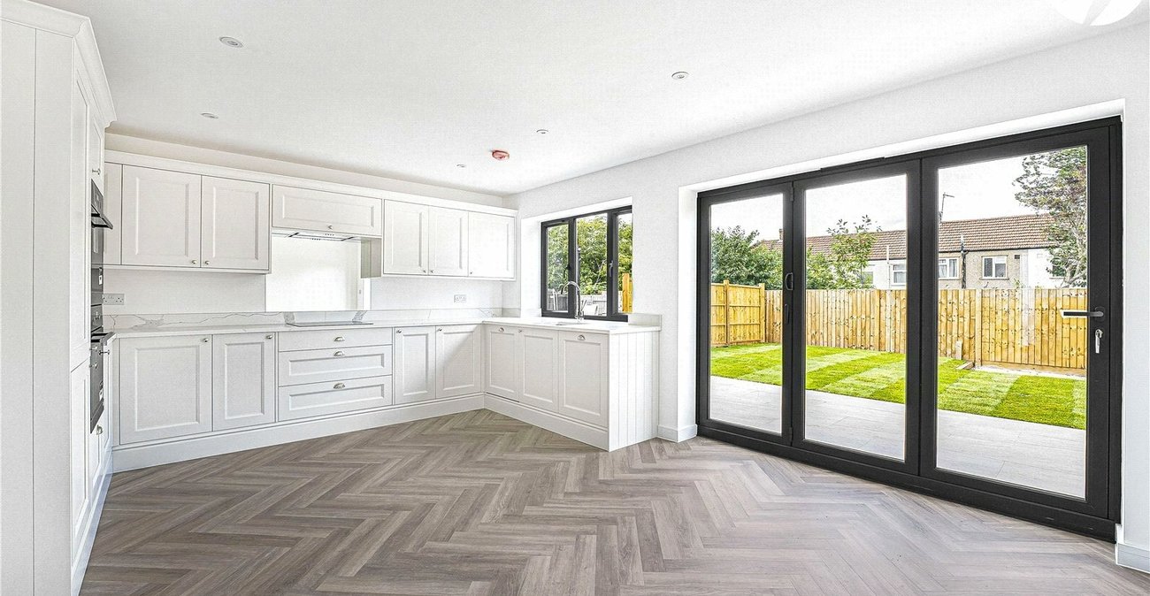4 bedroom house for sale in Dartford | Robinson Jackson
