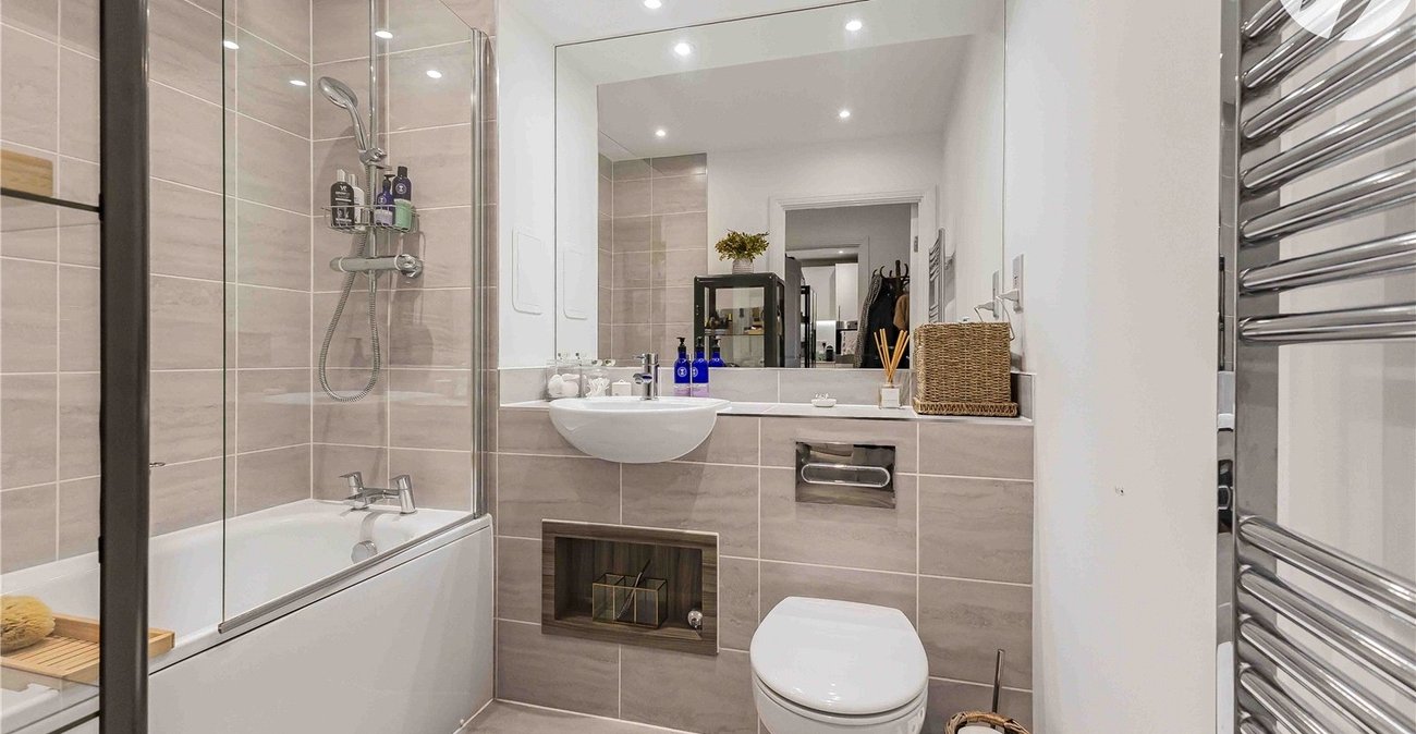 1 bedroom property for sale in Dartford | Robinson Jackson