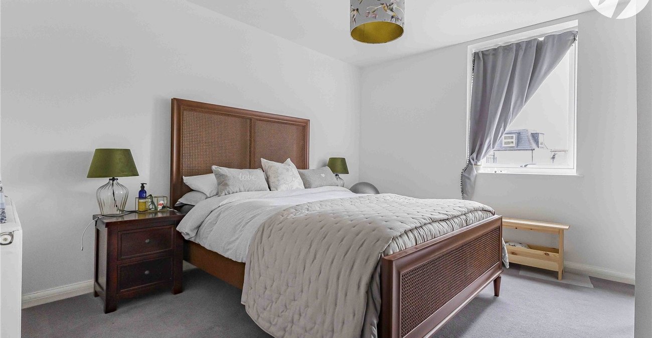 1 bedroom property for sale in Dartford | Robinson Jackson