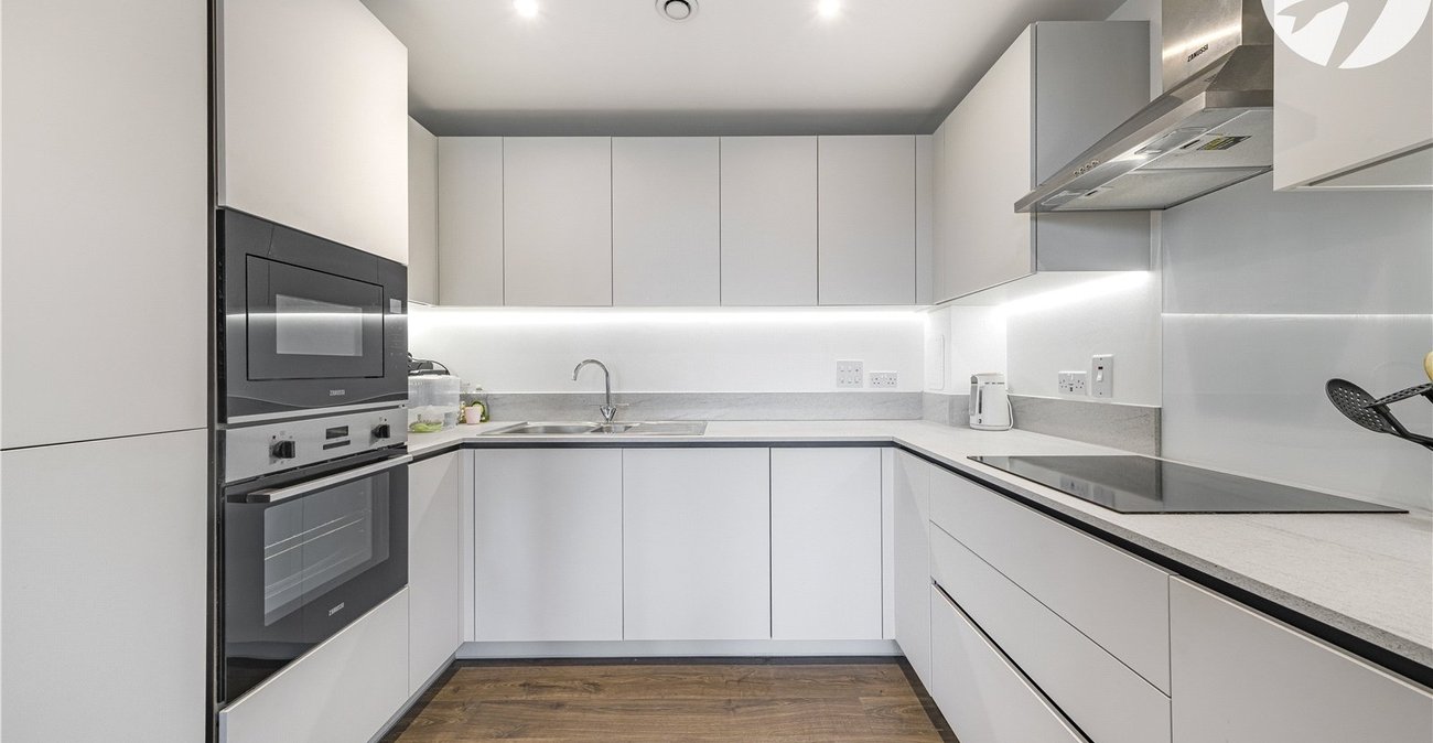 2 bedroom property for sale in Dartford | Robinson Jackson