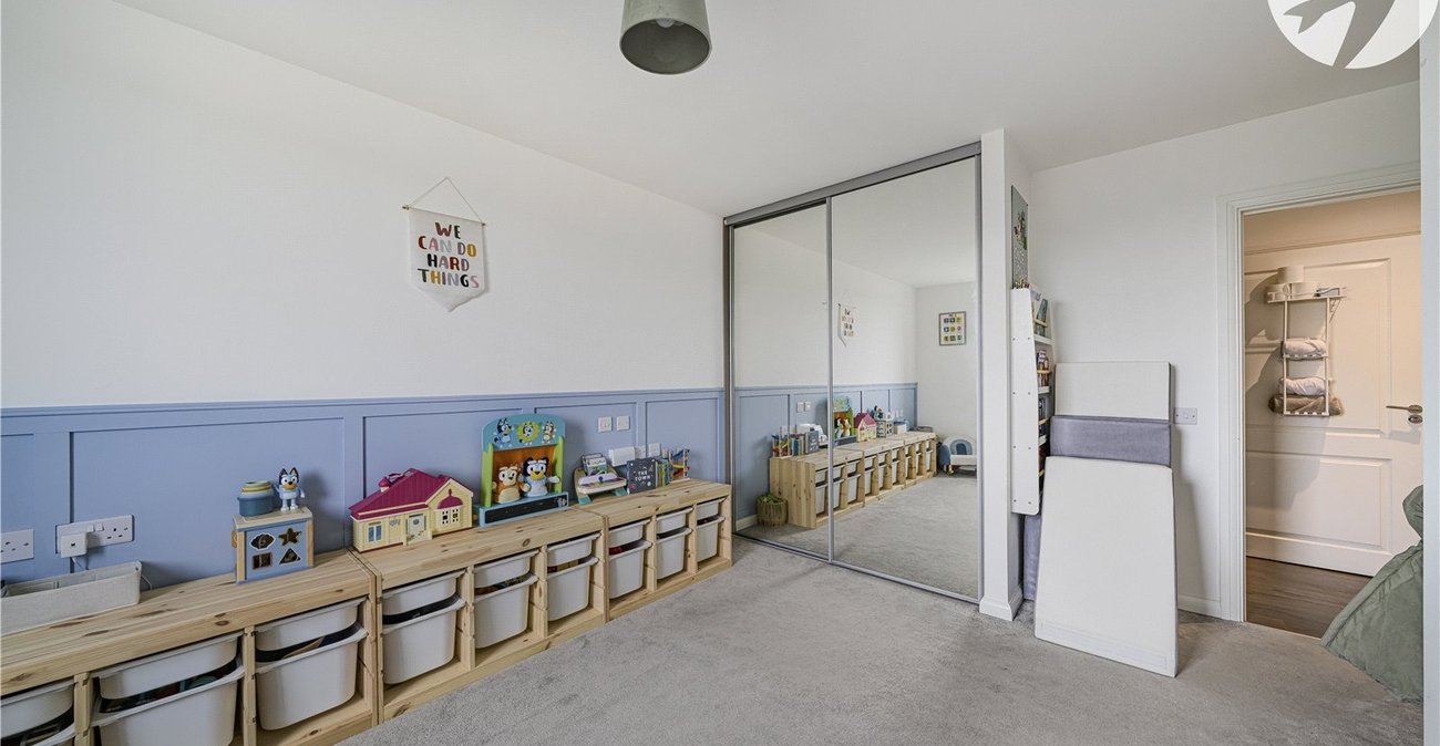 2 bedroom property for sale in Dartford | Robinson Jackson