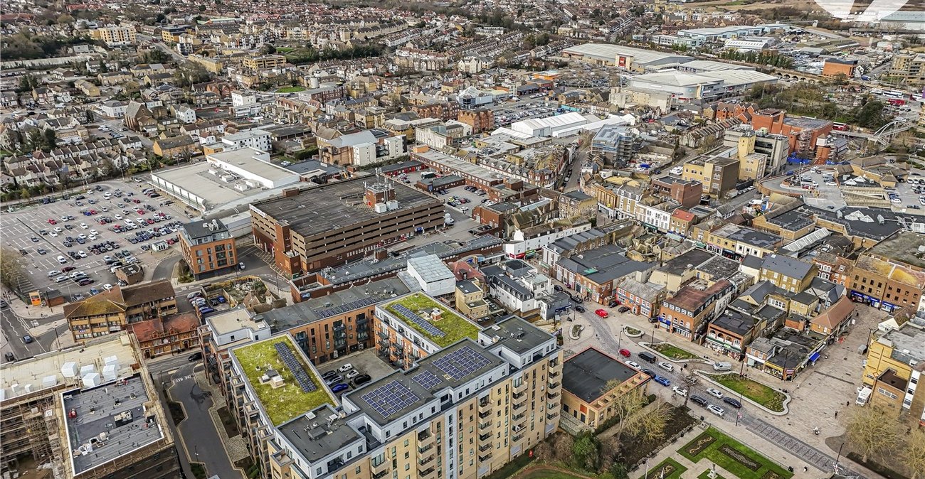 2 bedroom property for sale in Dartford | Robinson Jackson