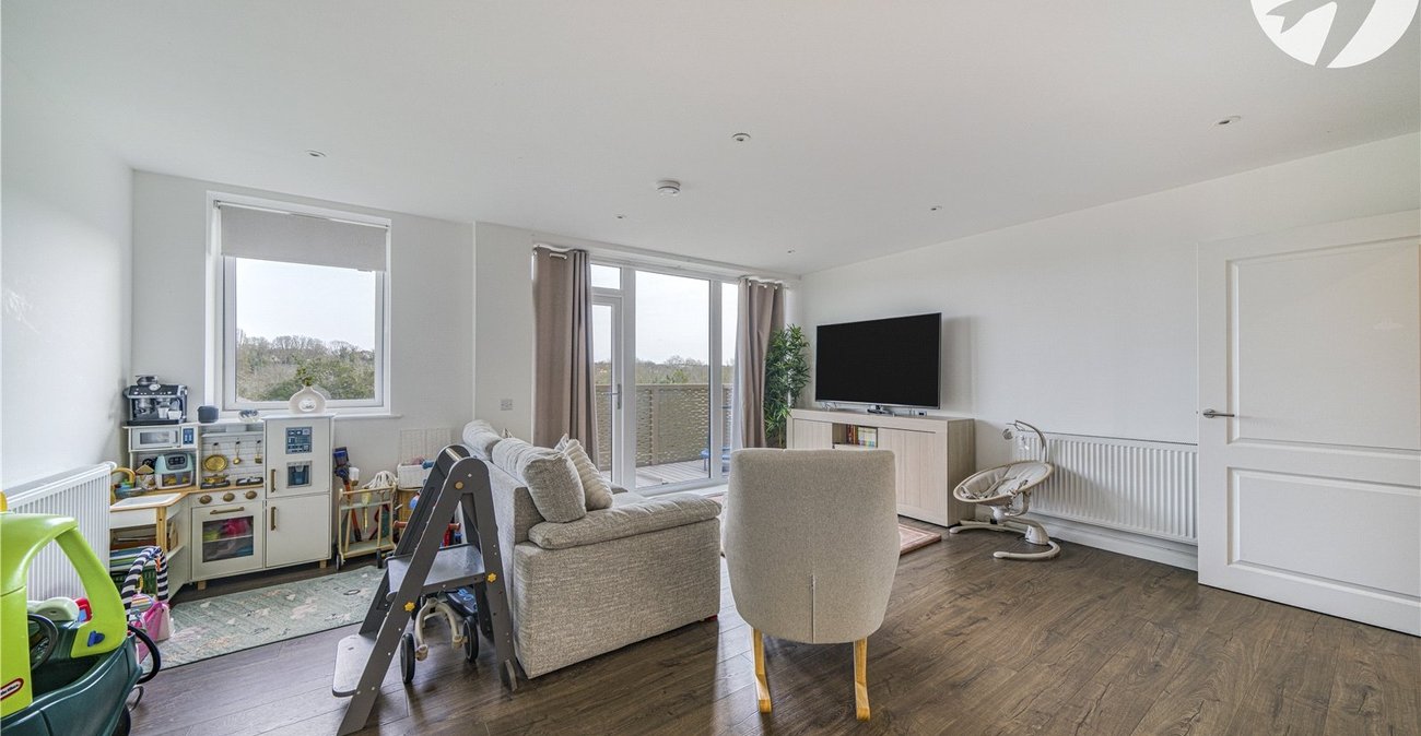 2 bedroom property for sale in Dartford | Robinson Jackson