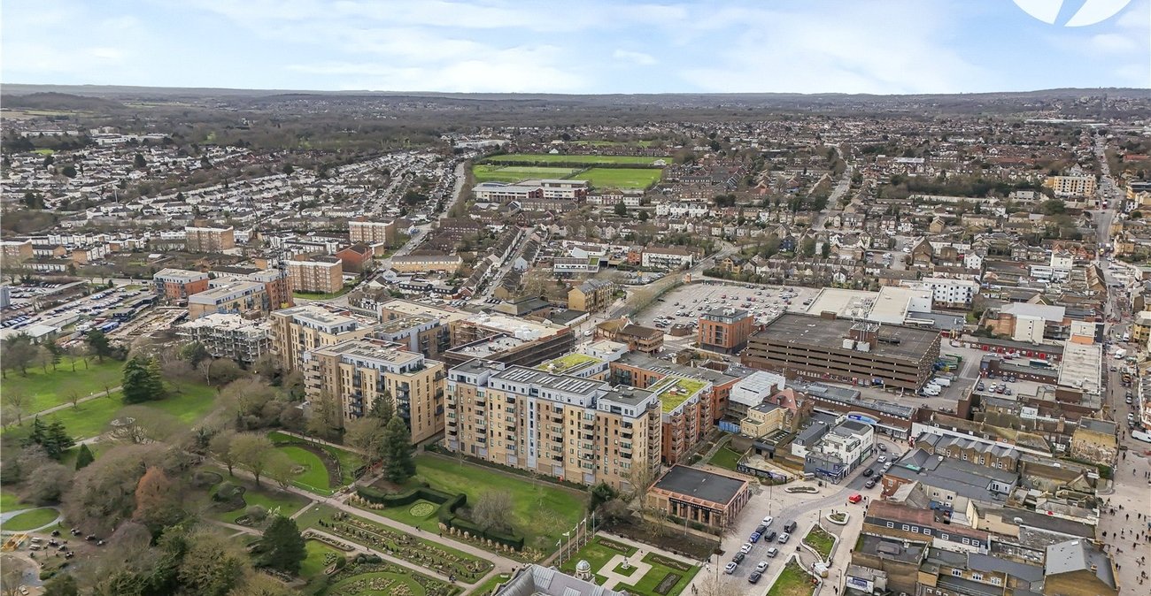 2 bedroom property for sale in Dartford | Robinson Jackson