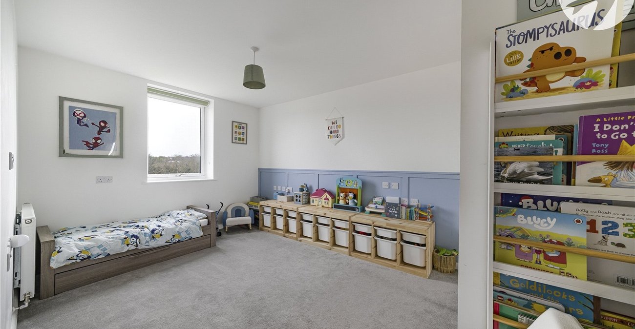 2 bedroom property for sale in Dartford | Robinson Jackson