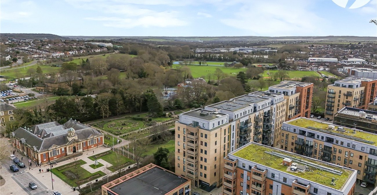 2 bedroom property for sale in Dartford | Robinson Jackson