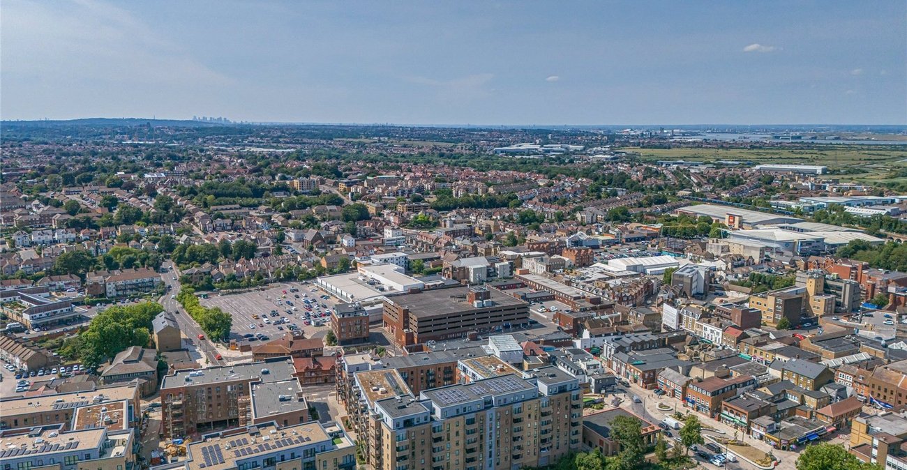 2 bedroom property for sale in Dartford | Robinson Jackson