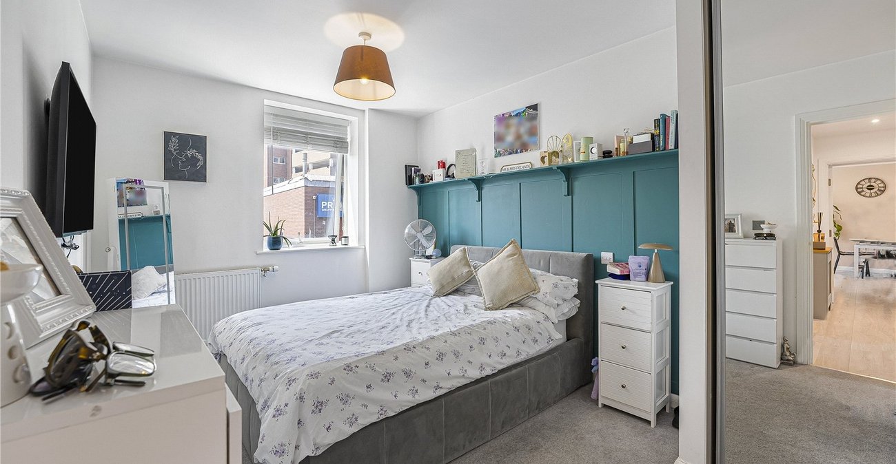 2 bedroom property for sale in Dartford | Robinson Jackson