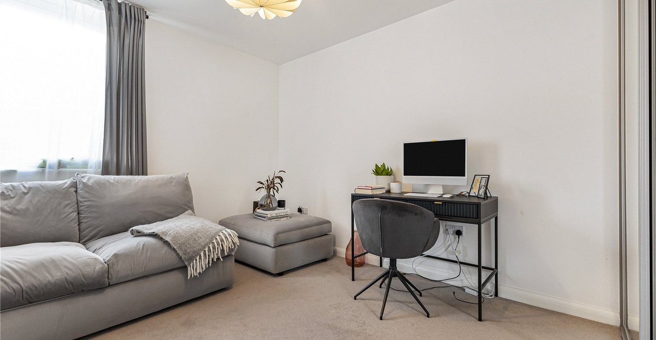 2 bedroom property for sale in Dartford | Robinson Jackson