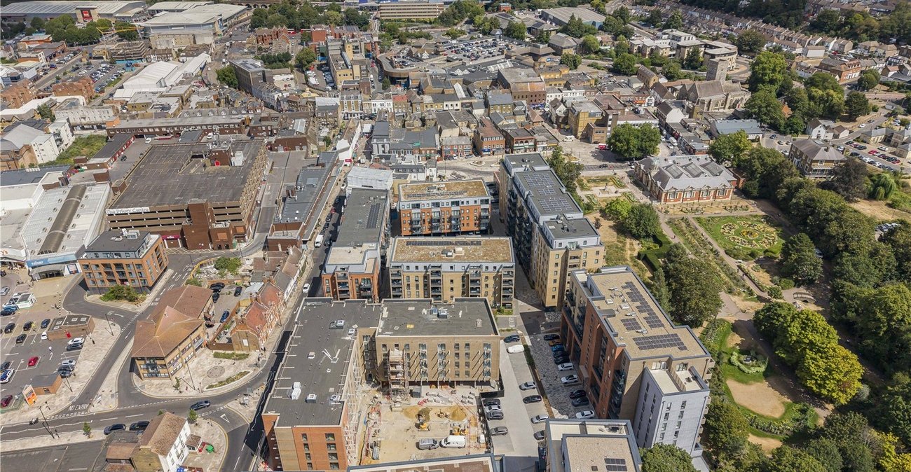 2 bedroom property for sale in Dartford | Robinson Jackson