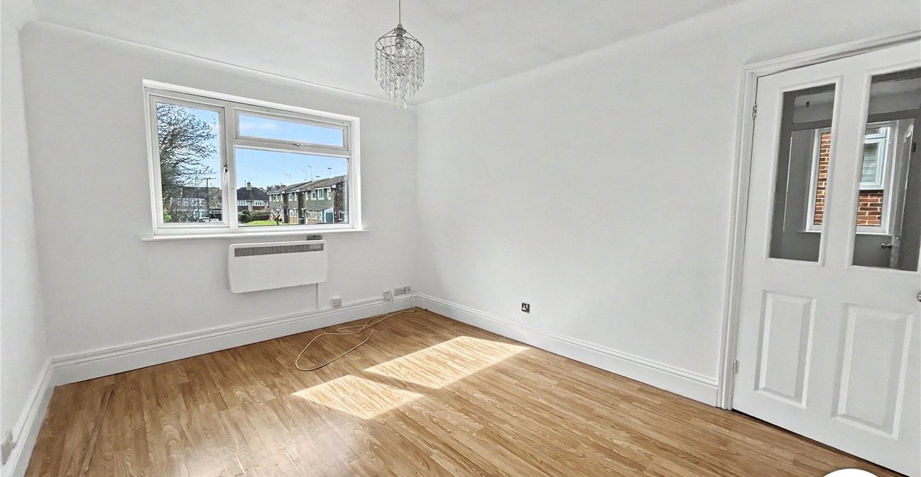 2 bedroom property for sale in Sidcup Hill | Robinson Jackson