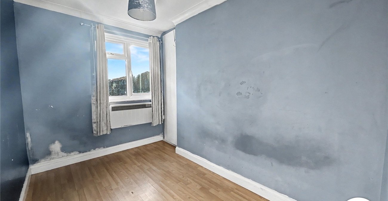 2 bedroom property for sale in Sidcup Hill | Robinson Jackson