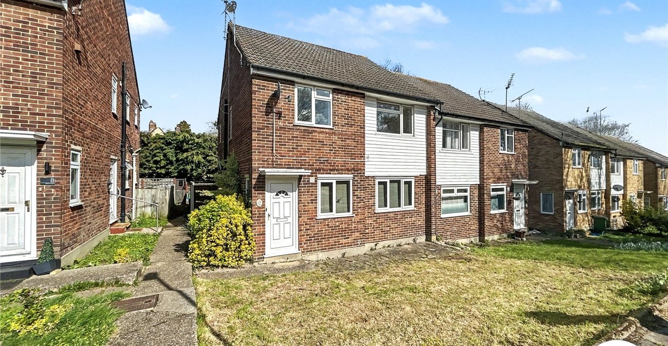 2 bedroom property for sale in Sidcup Hill | Robinson Jackson